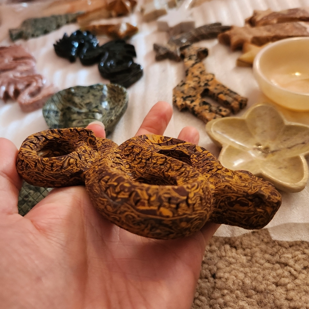 Calligraphy Jasper Snake